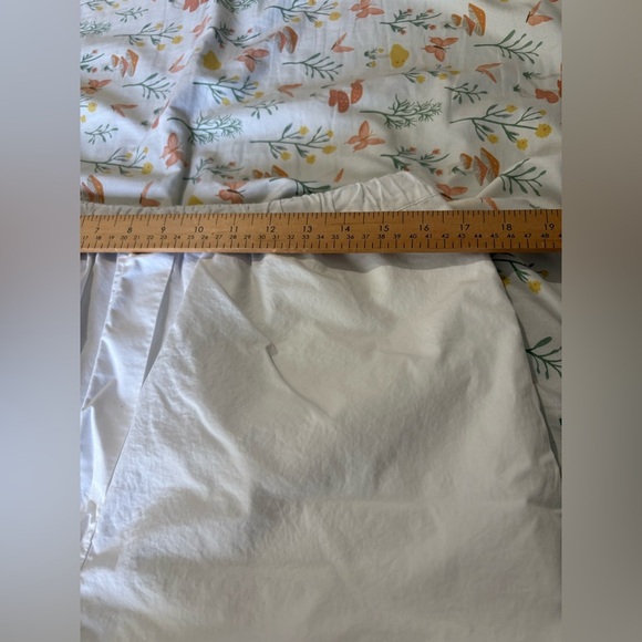 Wilfred Aritzia white puffy boxer style shorts large 100% cotton - Picture 8 of 9